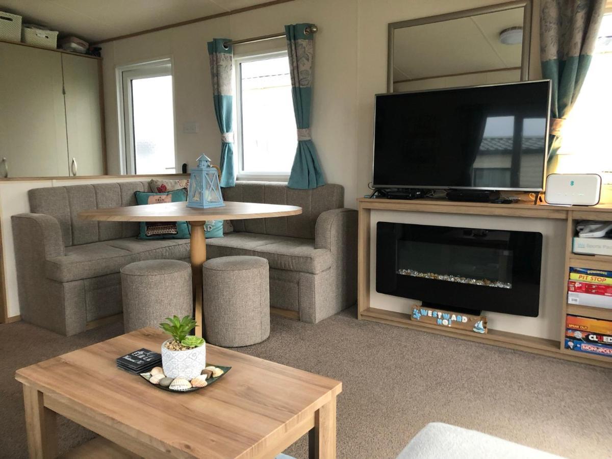 Pebble Ridge Hoilday Home Northam エクステリア 写真